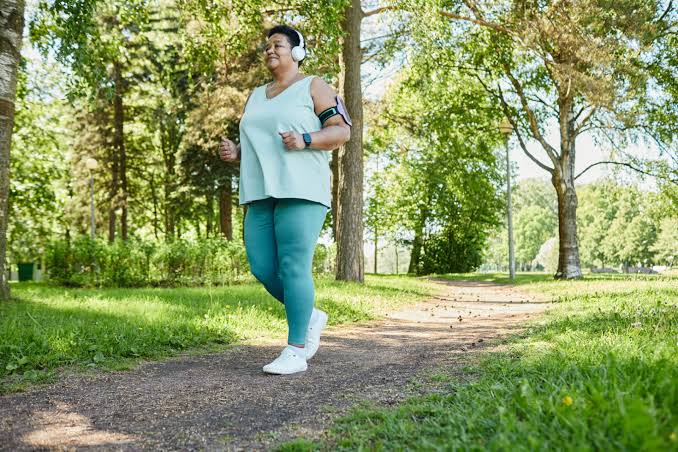 How Brisk Walking and Long Walks Improve Your Heart, Lungs, and Cholesterol