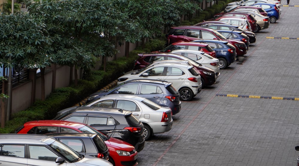 Laws-and-Parking-Rules-in-Residential-Areas-India