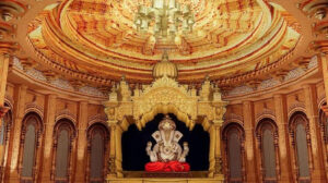 Pune’s Dagdusheth Temple Draws Huge Crowds, Jams Roads on New Year