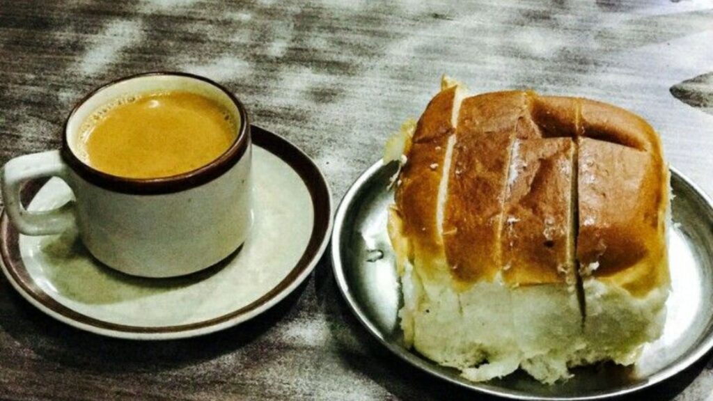 Pune’s Irani Cafe Goes Viral For Quirky Menu Rules