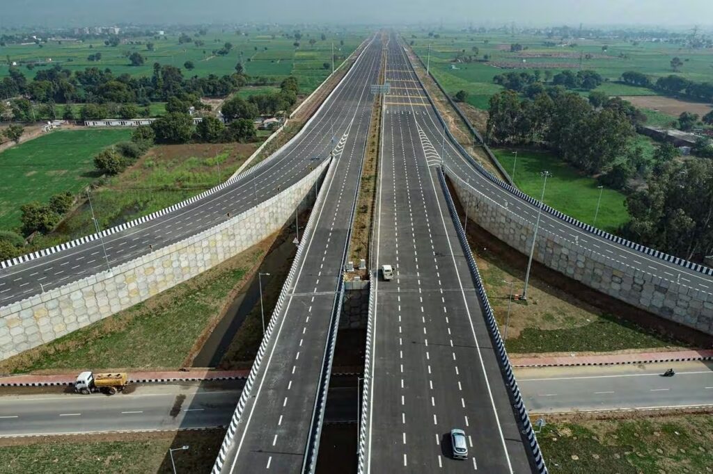 How India’s Major Expressways Will Cut Travel Times and Enhance Economic Growth