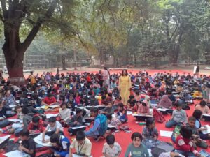 Pune: Over 1000 Children Participate In Painting And Calligraphy Competition At Empress Garden