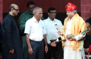 Padma Shri Suresh Wadkar honoured with ‘Panchamratna’ Award