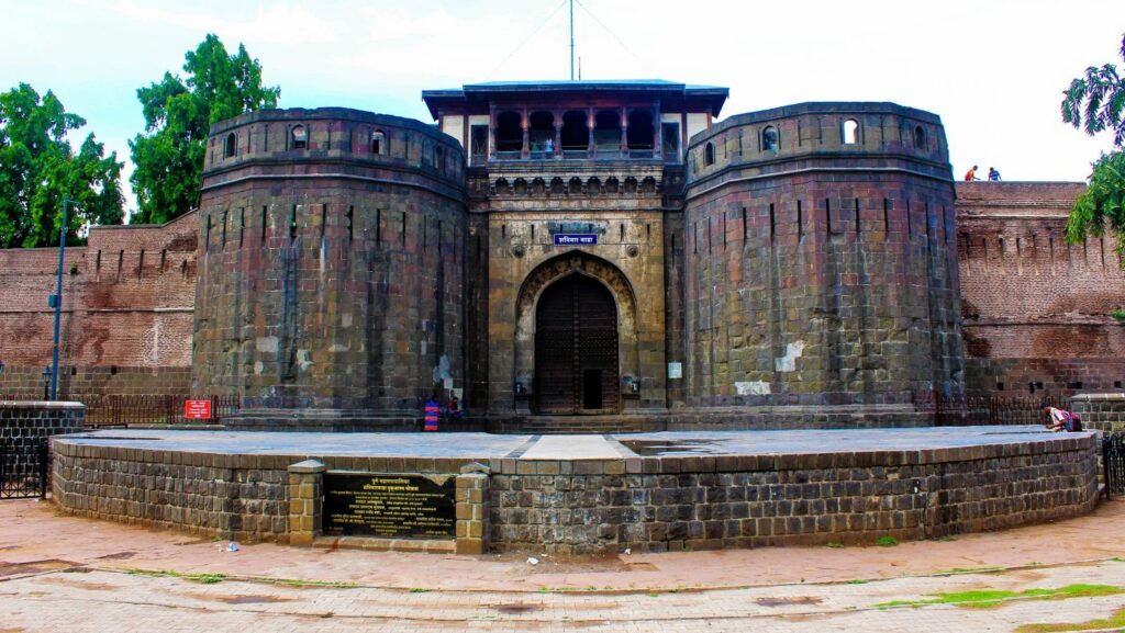lgm8jxez59s9adpk07o0kz96st1d_1524317419_Shaniwar_Wada_Palace