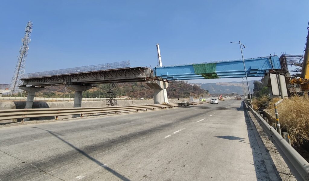 mpew Mumbai corridor Girder work completed