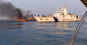 Alibaug Fishing Boat Fire 18 Fishermen Rescued in Midnight Operation