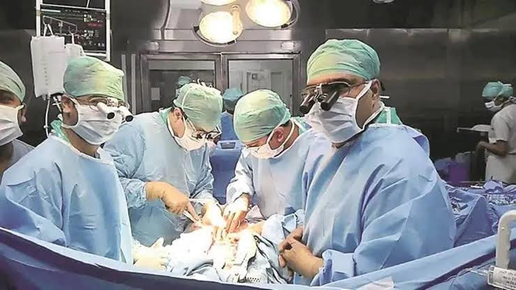 Pune Doctors Achieve Remarkable Feat Six Organ Transplants in 36 Hours Save Multiple Lives