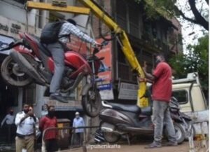 Punekar Swag! ‘No Parking’ Bike Towed, Uncle’s Hilarious Reaction Goes Viral In Pune