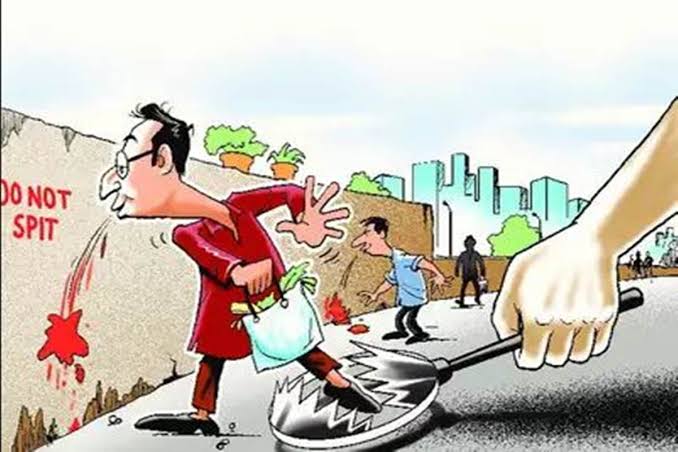 A Mumbai resident faced a penalty of Rs 40,000 for spitting in public, Which Actually Was A Scam