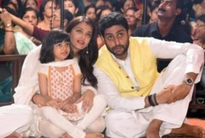 Aishwarya-Rai-Bachchan-Abhishek-Bachchan-and-Aaradhya-Bachchan