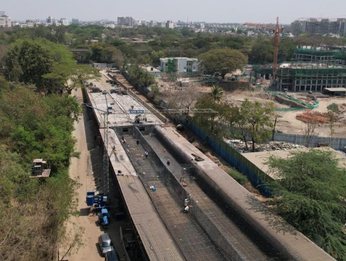 Pune News 55 percent work of flyover at Dairy Farm in Pimpri completed