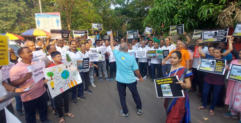 Pune Over 250 Citizens Form Human Chain 4.0 At Durga Tekdi To Oppose Redevelopment And Riverfront Development Projects