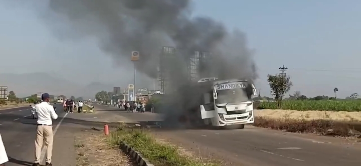 Fire Engulfs Bus Carrying IIT-Bombay Students on Pune-Bangalore Highway, No Injuries Reported