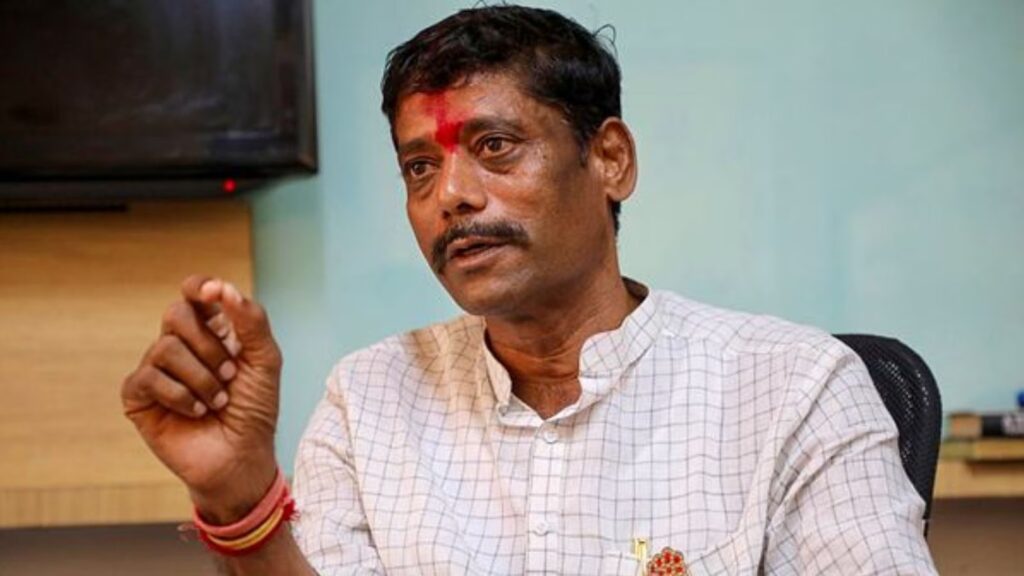 Pune: Ex MLA Ravindra Dhangekar Quits Congress, Set To Join Shiv Sena Shinde Faction