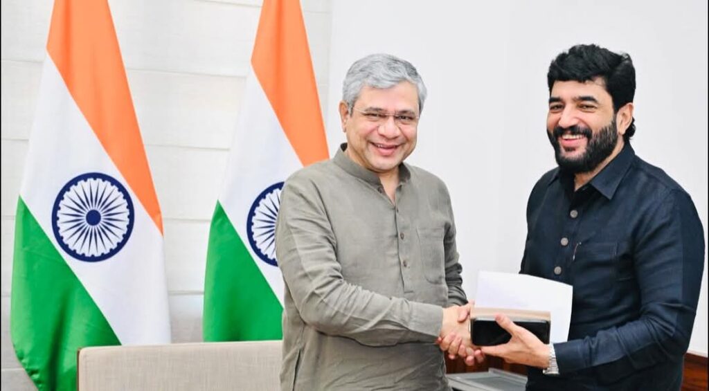 Pune: Murlidhar Mohol Meets Ashwini Vaishnaw To Discuss On Railway Infra Development And Increasing Connectivity