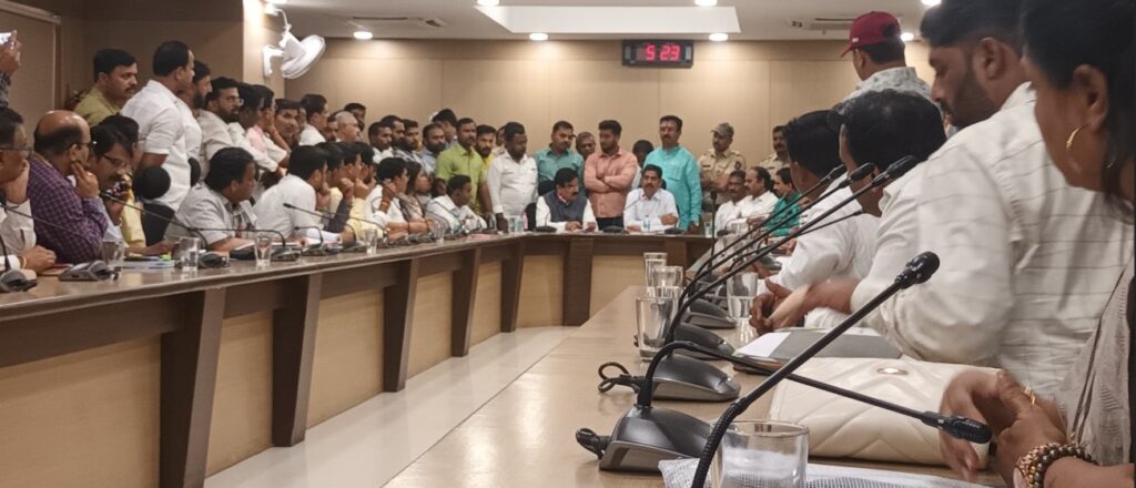 Pune: Purandar MLA Demands Double Gram Panchayat Tax Formula For Property Tax Relief In PMC Merged Villages 