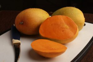 Pune: Hapus Mango Prices Fall by ₹300-₹600 Per Dozen as Post-Gudi Padwa Supply Rises