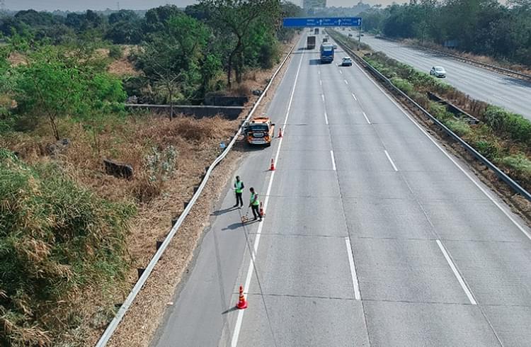 15 High-Risk Spots on Old Mumbai-Pune Highway Get a Life-Saving Makeover