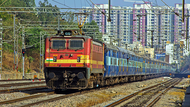 Nagpur-Pune Connectivity Boosted with New Weekly Train Â