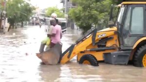 Heavy Rains Lash Bengaluru IT Companies Opt for Work-from-Home as Orange Alert Issued