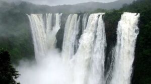Monsoon Magic: 10 Breathtaking Waterfalls Near Pune and Mumbai You Must Visit This Season