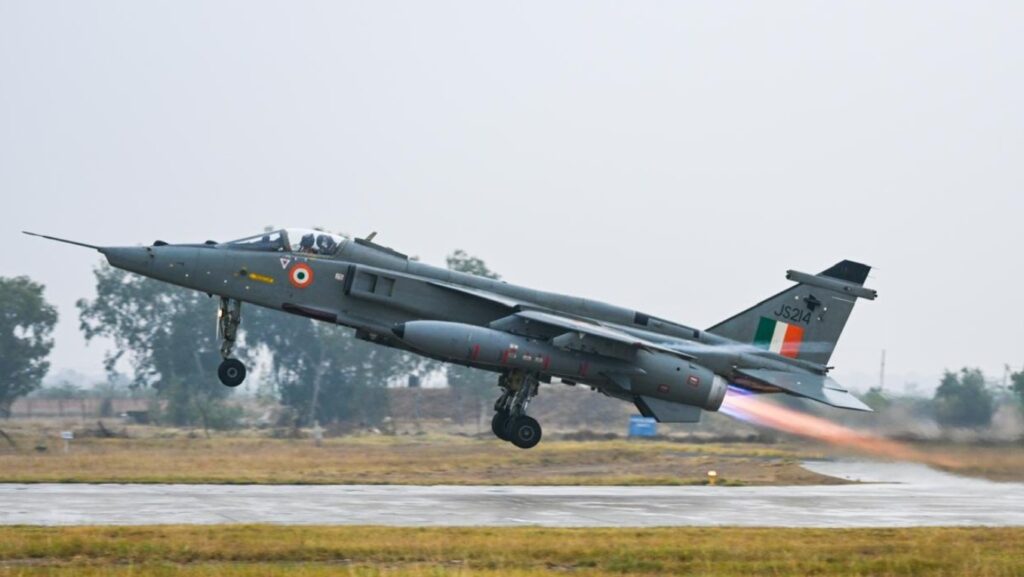 Pakistan Launches Missile Strikes on 15 Indian Cities; India Responds with Forceful Counterattack