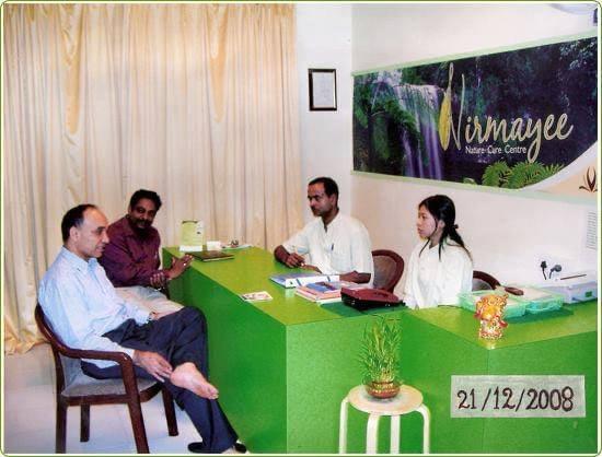 Nirmayee Nature Cure Centre Offers Natural Colon Hydrotherapy in Pune for Digestive Wellness