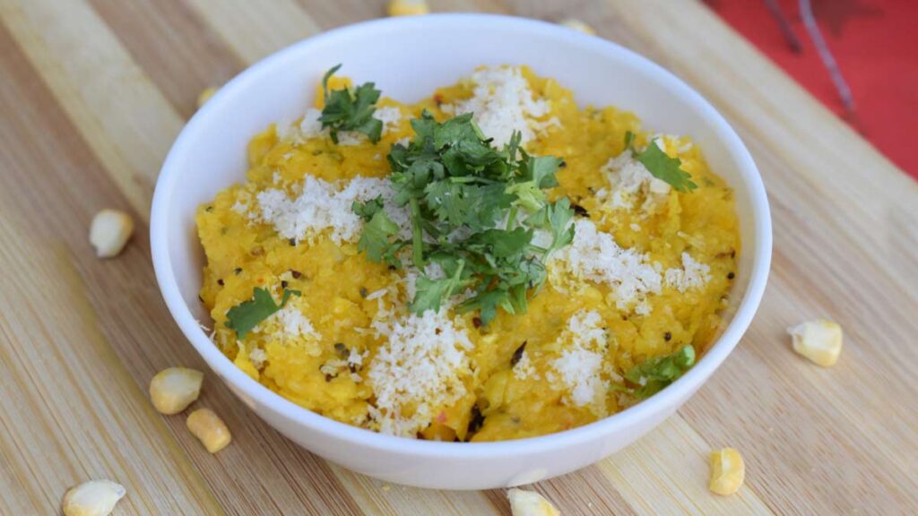 7 Monsoon Snacks That Blend Nostalgia, Street Food Magic, and Rainy-Day Comfort