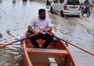 Pune: Unique Boat Protest by Manjri Activist Slams PMC’s Monsoon Preparedness