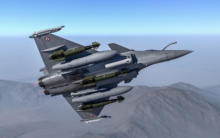 Indo-Pak Conflict Escalates: Explosions, Drone Attacks, and Blackouts in 36-Hour Military Standoff