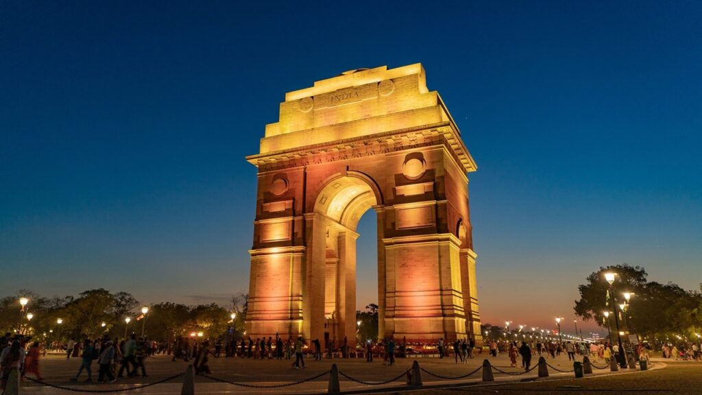 Indo-Pak war: India Gate Evacuated, Security Tightened in New Delhi After India Foils Pakistan Drone Attack