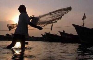 Maharashtra Issues Coastal Security Directives to Fishermen Amid India-Pakistan Tensions