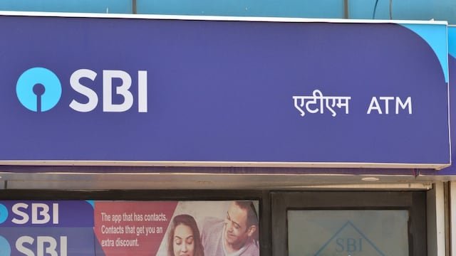 Fake SBI Helpline Called at Tampered ATM, ₹1.24 Lakh Lost by Pimpri-Chinchwad Man