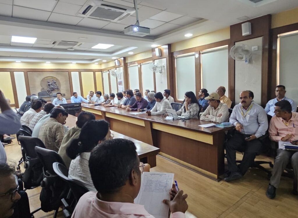 Special Cleanliness Drive To Be Launched In Pune; Commissioner Holds Meeting With Civic Officials and NGOs