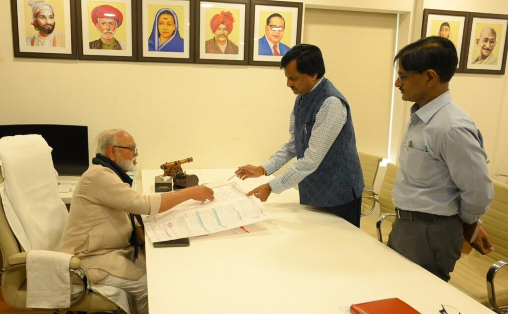 Bhujbal Pushes For Revival Of Original Pune-Nashik Rail Route, CM To Review Proposal