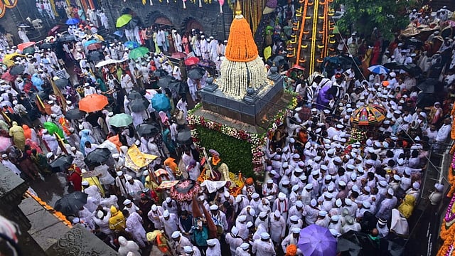 Palkhi 2025: Pune Zilla Parishad Launches Mobile App ‘Toiletseva’ To Ensure Clean Sanitation For Warkaris