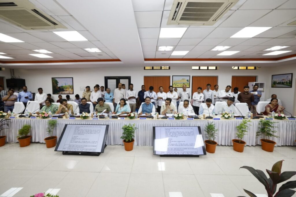 Pune: Rail Officials, MPs Talk Station Redevelopment, New Trains and Services