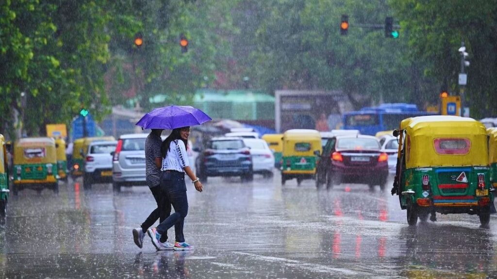 Pune Weather Forecast June 24–26: IMD Predicts Light to Moderate Showers, Heavy Rain in Ghats; Check Region-Wise Update