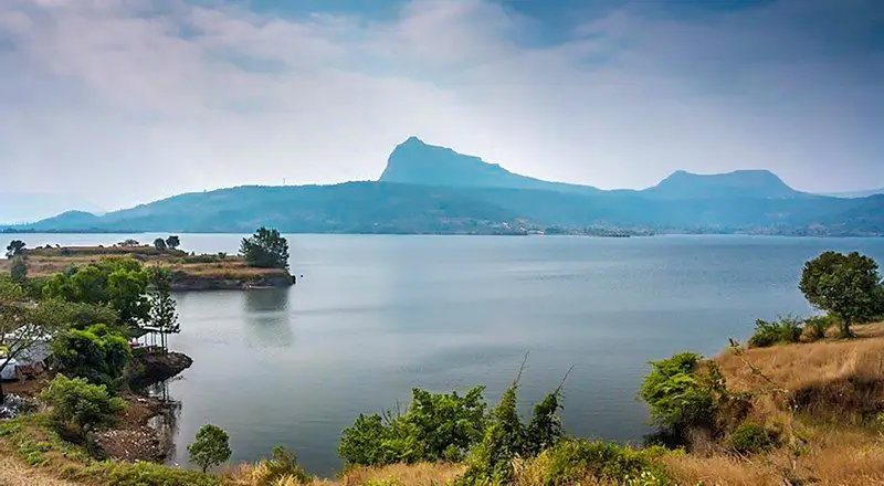 Top Lakes Near Pune Perfect for Boating and Weekend Picnics