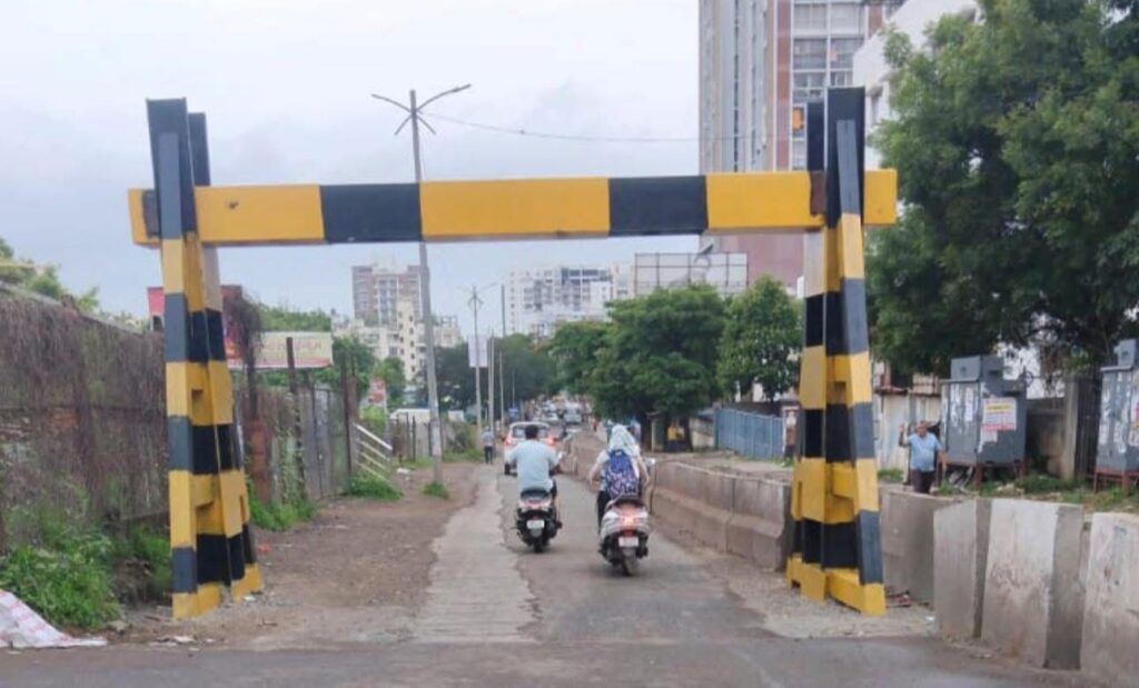 Pune: Height Barriers Installed At Gangadham Chowk After Two Fatal Accidents
