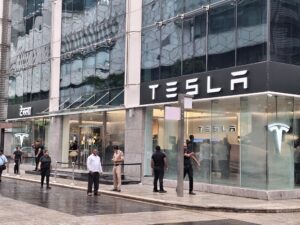 Tesla Makes Mumbai Debut with First Showroom at BKC, Focus on Imported EVs