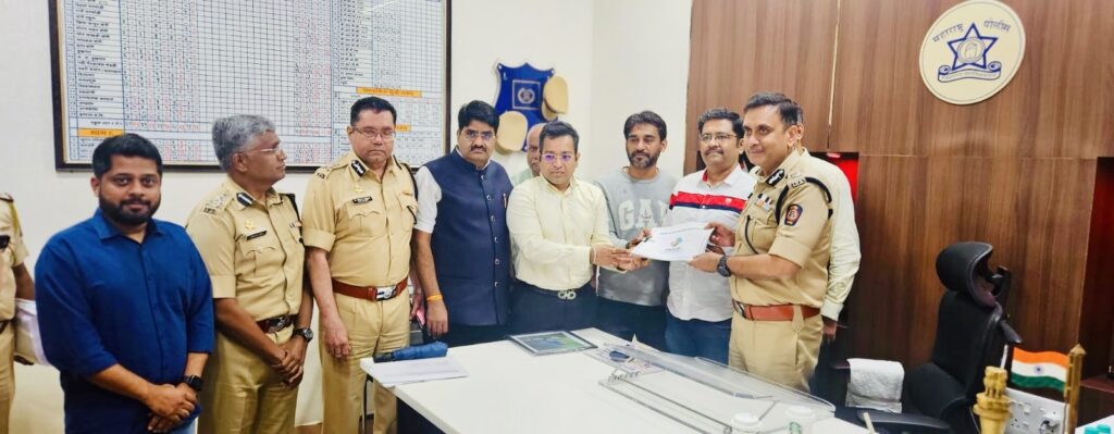 Pimpri Chinchwad Police Commissioner Conducts Hinjawadi IT Park Traffic Survey; Reviews Congestion Hotspots With Citizen Petitioners 