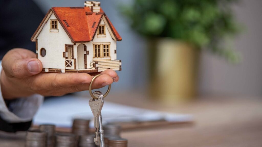 India’s Middle Class Is Buying Liabilities, Not Wealth, Warns Real Estate Advisor