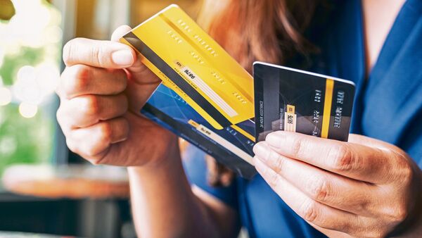 Earning Under ₹50K? 93% Now Rely on Credit Cards to Survive, Says Study