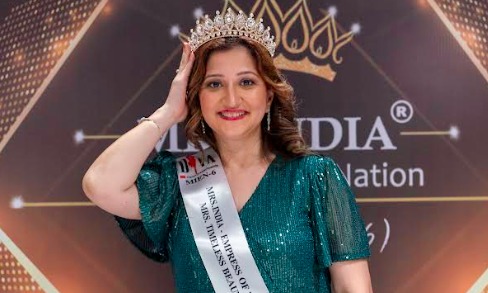 From IT To The Ramp: Pune’s Usha Joshi Wins Mrs. Timeless Beauty 2025 Title