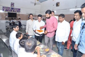 Pune: Food Distribution And Book Donation Drive Held In Wanawadi To Celebrate Devendra Fadnavis’s Birthday