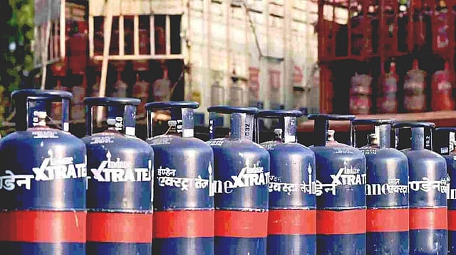 Commercial LPG Gets Cheaper by ₹58.50 from July 1; No Relief Yet for Domestic Users