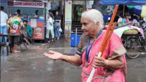 At 90, ‘Warrior Aaji’ Is Back on Pune Streets, Still Fighting, Not Just for Herself but 30 Orphaned Children
