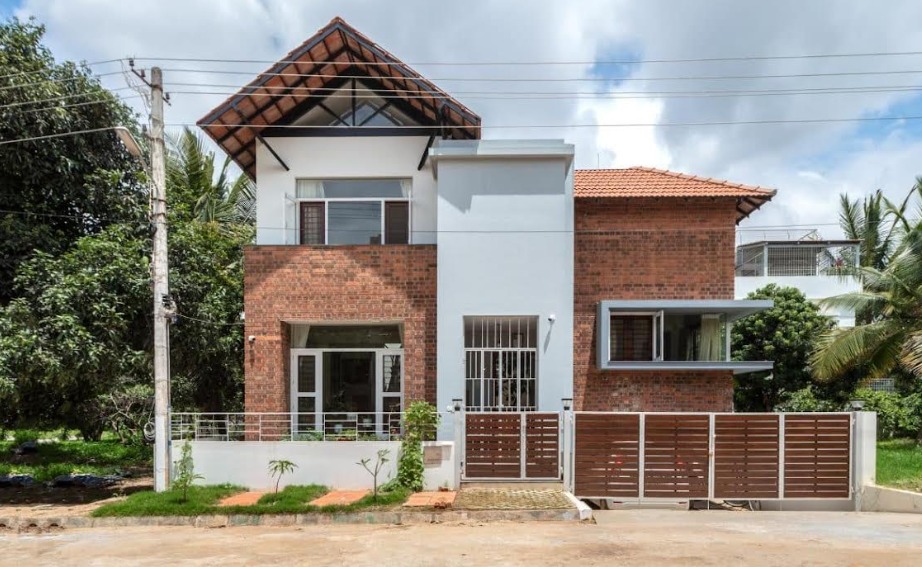 Bengaluru Techies Rethink Home Buying: "Buy a Flat Like an Android, Not a Rolex"
