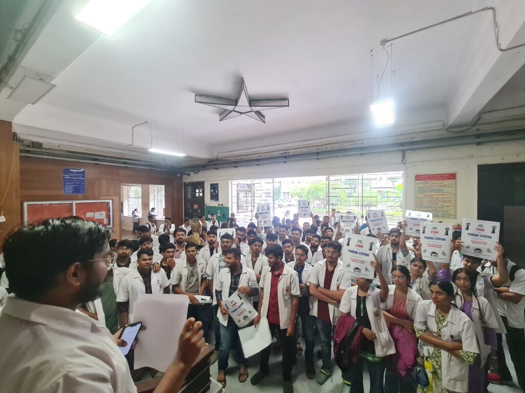Pune: BJ Medical College Interns Launch Indefinite Strike Over Delay In Three-Month Stipend
